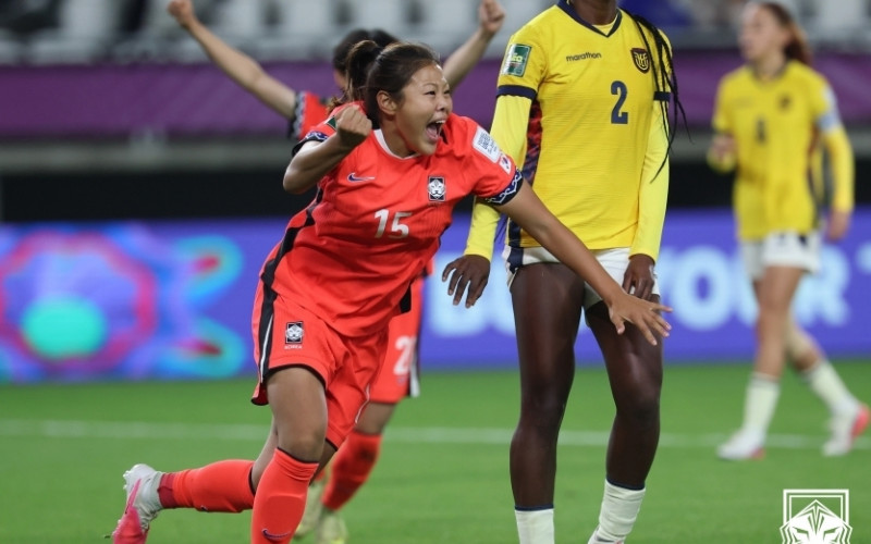 [연합뉴스]  '기사회생' 한국 축구, U-20 여자 월드컵 2회 연속 16강 진출 - 박주하(대경대) 선수…