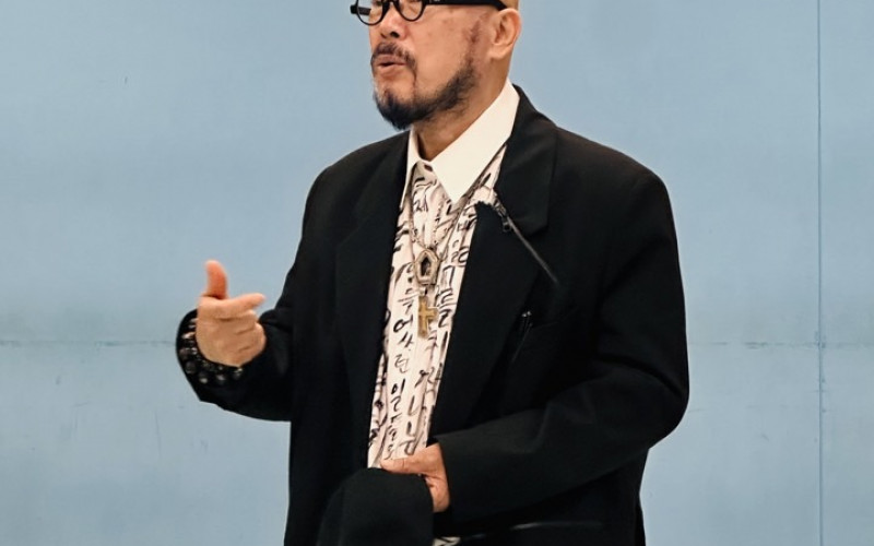 “대경대학교는 나의 교육자로서 첫걸음이었습니다”… K-패션의 살아있는 전설 이상봉 디자이너, 대경대 한류캠퍼스 방문